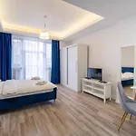 Center Premium 2 *