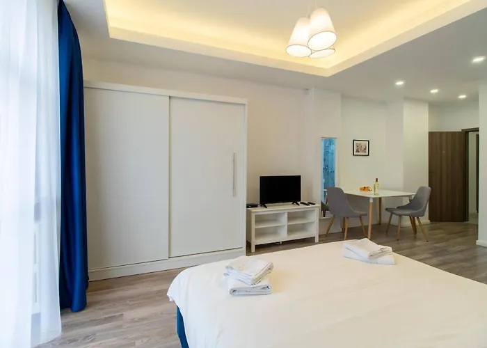 Διαμέρισμα Center Premium 2 *